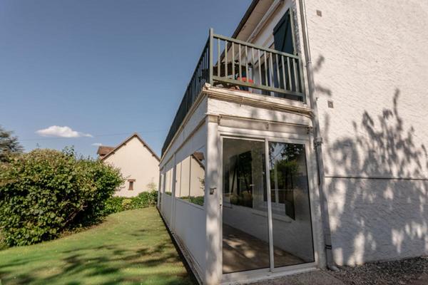 LIEUX UNIQUES ® x PROPRIÉTÉS PRIVÉES PROPOSE MAISON DE  187 M² SUR UN TERRAIN DE 1295 M² À CELLETTES (41)