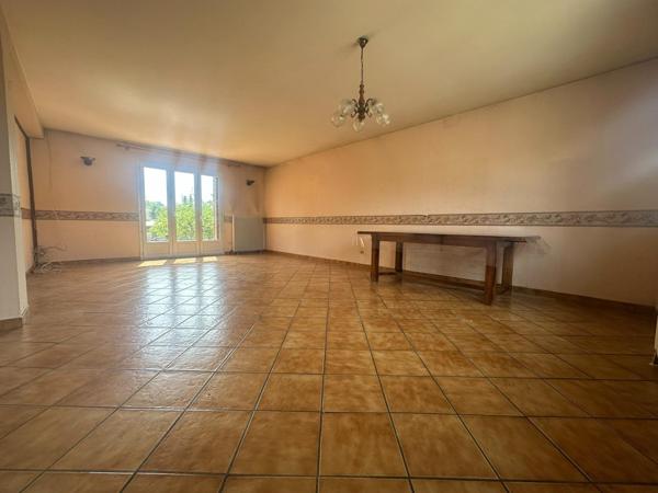 Maison 85 m², 3 pièces, 2 chambres, sous-sol, cave et terrain