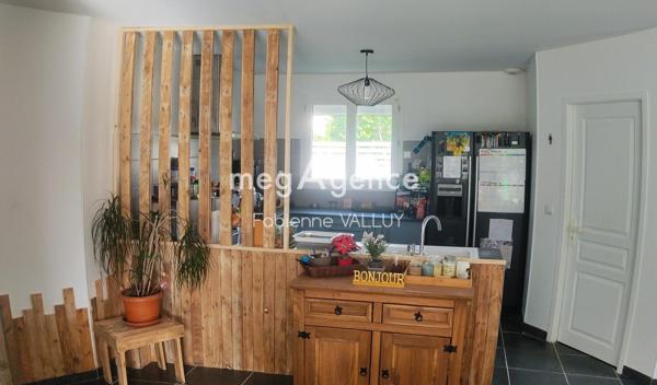 Maison à La Devise, 17700 - 8 pièces 136m²