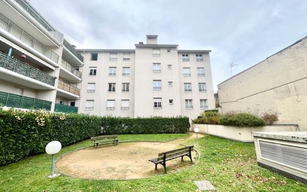 Appartement à vendre    4 pièces • 81,45 m2 Villeurbanne