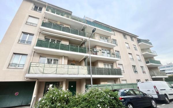 Appartement à vendre    4 pièces • 81,45 m2 Villeurbanne