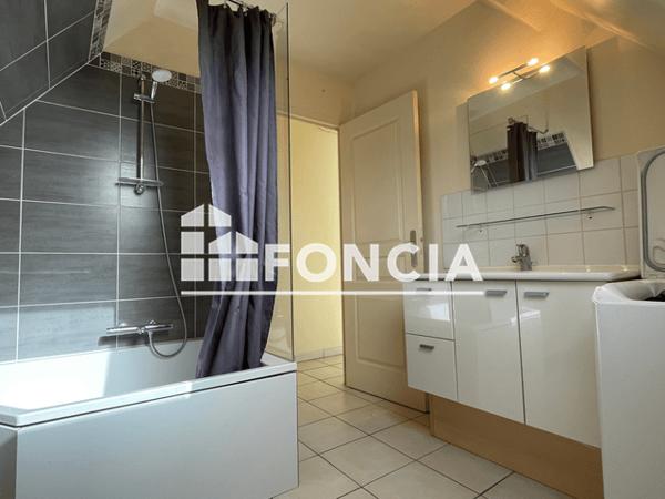Location Appartement 3 pièces 53.78 m² - Lisieux 14100