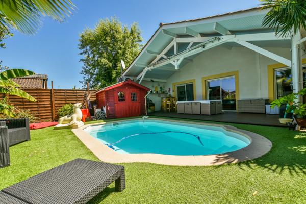 Plain-pied avec 3 chambres et piscine