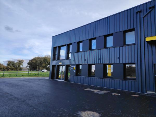 Location / Local Industriel / Bâtiment