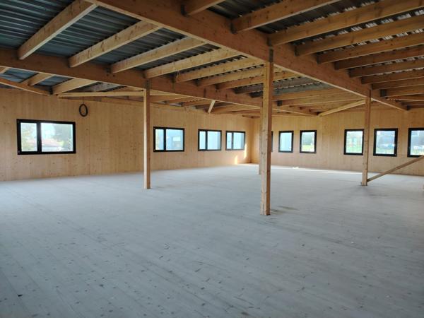 Location / Local Industriel / Bâtiment