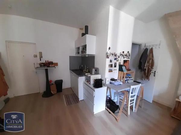 Appartement à louer 1 pièce 25.16m² Tours (37000)