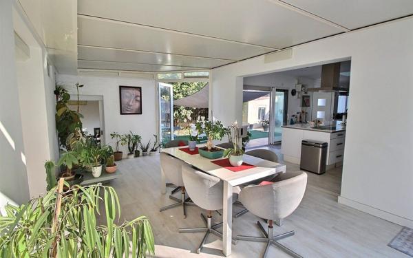 Maison à vendre    4 pièces •  Marseille 11