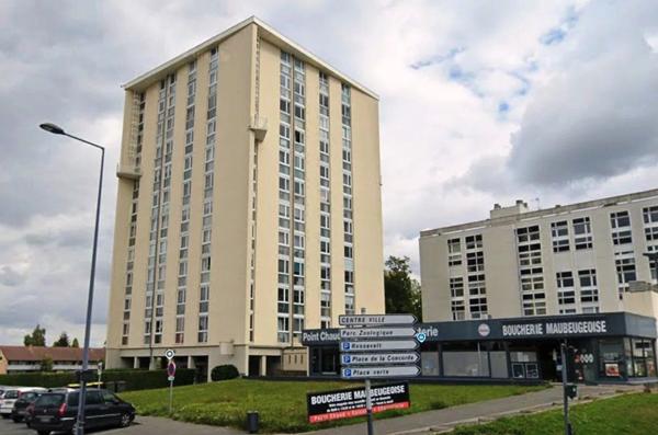 Vente                                                      Appartement
                        
                     5 pièces                      70 m2                     à Maubeuge