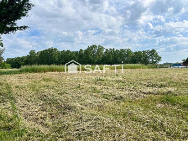 Terrain viabilisé dans petit lotissement