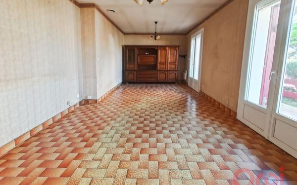 Maison à vendre    4 pièces •  Vias