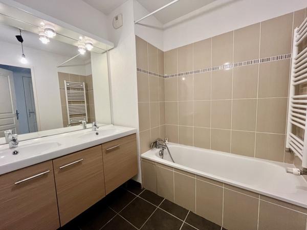 Appartement à vendre |  Villeurbanne |  3 pièces | 65 m²