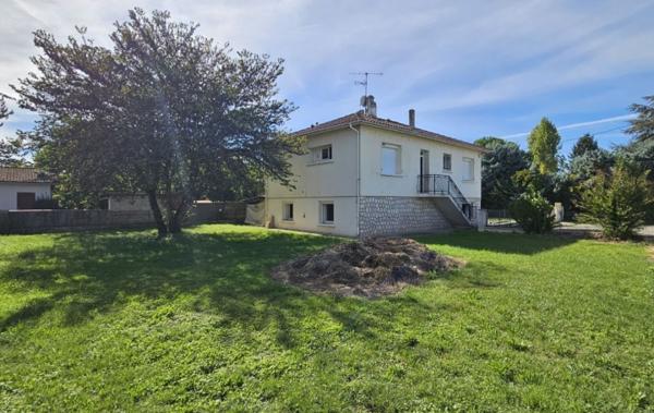 Vente Maison Avec jardin à rafraîchir Aiguillon   