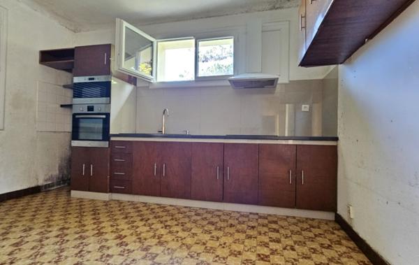 Vente Maison Avec jardin à rafraîchir Aiguillon   