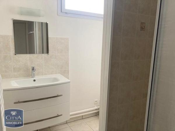 Appartement à louer 3 pièces 63.9m²