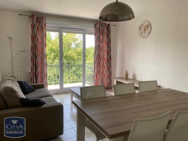 Appartement à louer 3 pièces 63.9m²