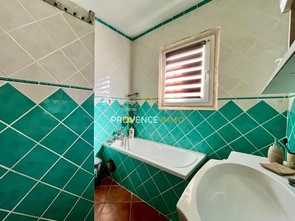 Salon-de-Provence (13300) Villa 138m² - 4 chambres - Piscine - Garage - Studio indépendant