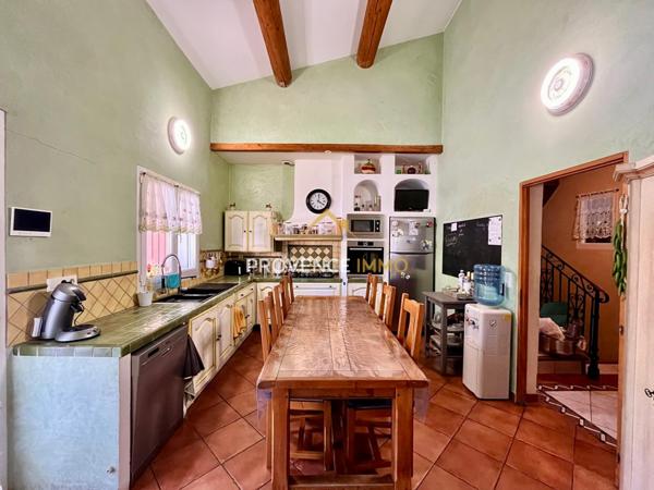 Salon-de-Provence (13300) Villa 138m² - 4 chambres - Piscine - Garage - Studio indépendant