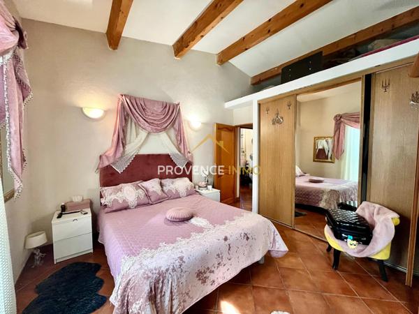 Salon-de-Provence (13300) Villa 138m² - 4 chambres - Piscine - Garage - Studio indépendant