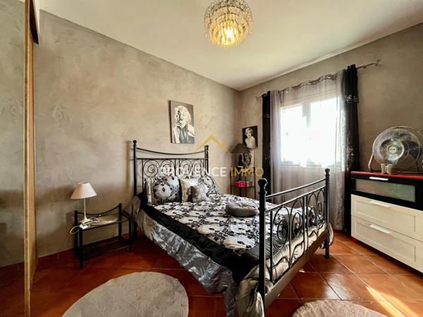 Salon-de-Provence (13300) Villa 138m² - 4 chambres - Piscine - Garage - Studio indépendant