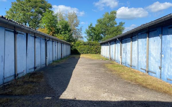 Stationnement à louer    12 m2 Nevers