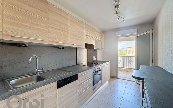 Appartement à vendre    3 pièces • 72,70 m2 Roquebrune-sur-Argens