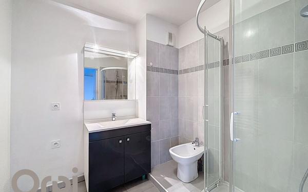 Appartement à vendre    3 pièces • 72,70 m2 Roquebrune-sur-Argens