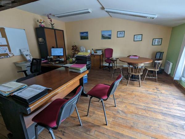 Bureaux à vendre à Saint-Pol-sur-Ternoise dans le Pas-de-Calais (62130), ref : 2260