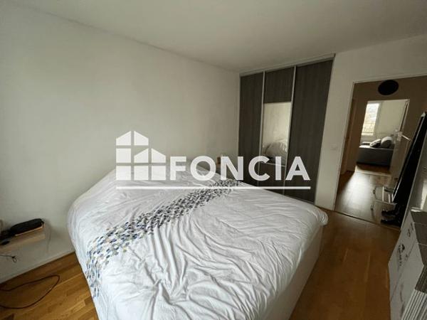 Location Appartement 4 pièces 76.51 m² - 6 RUE DE L'ECOLE Evry 91000