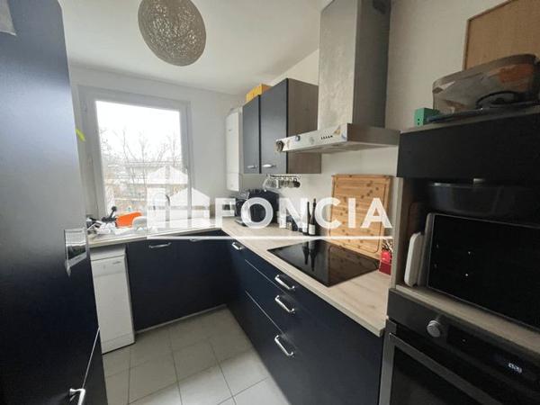 Location Appartement 4 pièces 76.51 m² - 6 RUE DE L'ECOLE Evry 91000