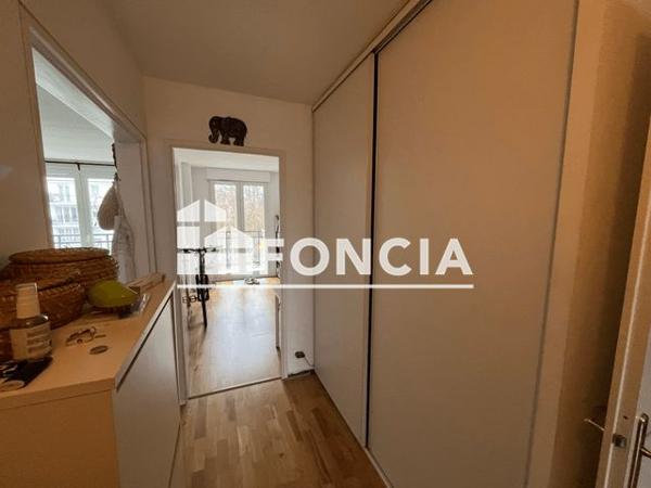 Location Appartement 4 pièces 76.51 m² - 6 RUE DE L'ECOLE Evry 91000