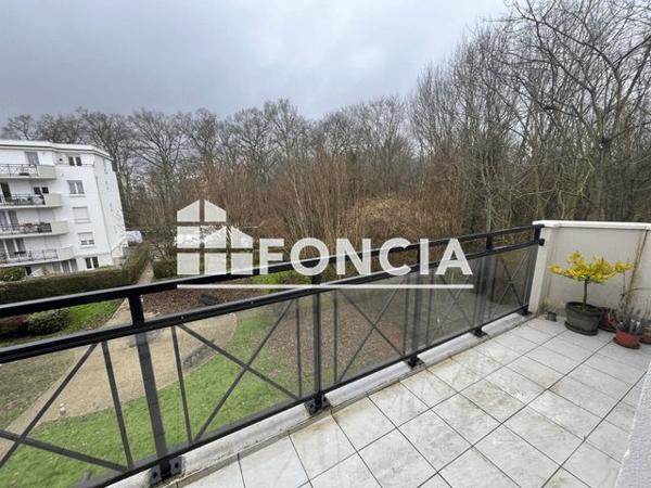 Location Appartement 4 pièces 76.51 m² - 6 RUE DE L'ECOLE Evry 91000