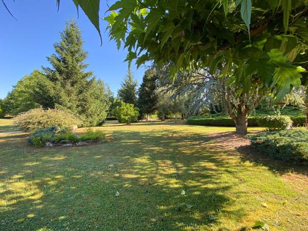 Maison de maître Sarlat La Caneda 9 pièce(s) 245 m2