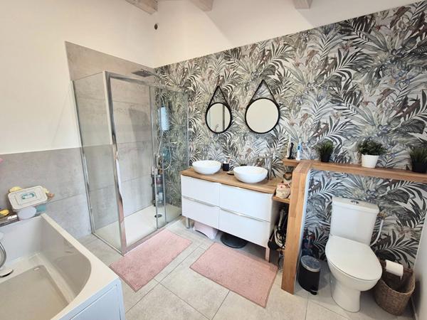 Maison familiale Canal de Rompsay,  
Perigny 17180