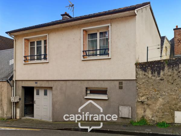 Maison à vendre 4 pièces BESSE SUR BRAYE (72)