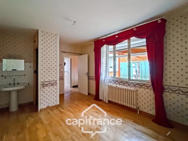 Maison à vendre 4 pièces BESSE SUR BRAYE (72)