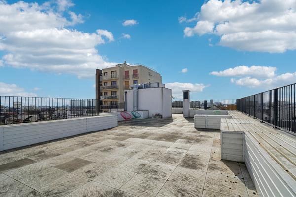 A VENDRE - STUDIO 28m² - ROMAINVILLE PROCHE METRO