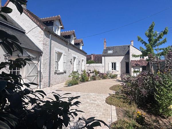 Ensemble de deux Maisons Saint Denis sur Loire 7 pièce(s) 179 m2