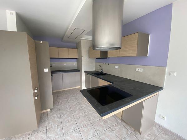 Appartement Bonneville 5 pièce(s) 94.03 m2