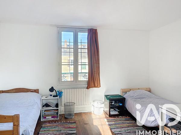 Maison à vendre 10 pièces 244 m² Bézu-Saint-Éloi