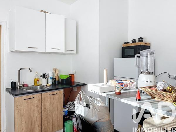 Maison à vendre 10 pièces 244 m² Bézu-Saint-Éloi