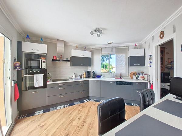 Vente maison La Roche Sur Yon : 285 000 € - AJP Immobilier La Roche-sur-Yon