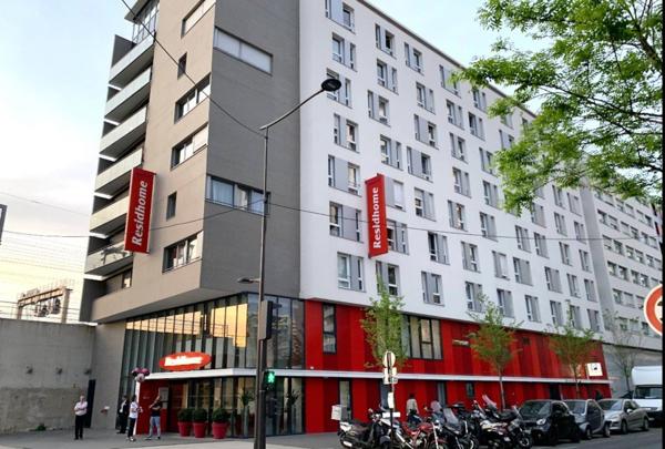 INVESTISSEMENT LOCATIF – Paris 19ème arrondissement – Résidence d'Affaires Residhome Appart Hôtel Paris Rosa Parks - 6,05 % de rentabilité