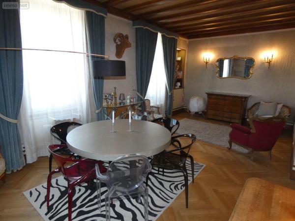 Maison de maître à vendre à Aulnat dans le Puy-de-Dôme (63510), ref : 13352/295