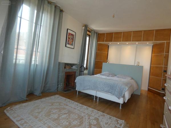 Maison de maître à vendre à Aulnat dans le Puy-de-Dôme (63510), ref : 13352/295