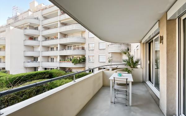 Appartement à vendre    4 pièces • 88,50 m2 Lyon 3