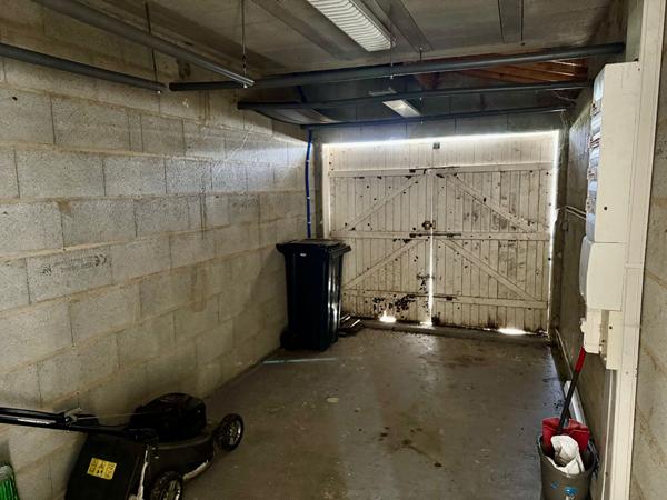 À vendre maison individuelle T4 de 2012 à AMBON, plages à pied