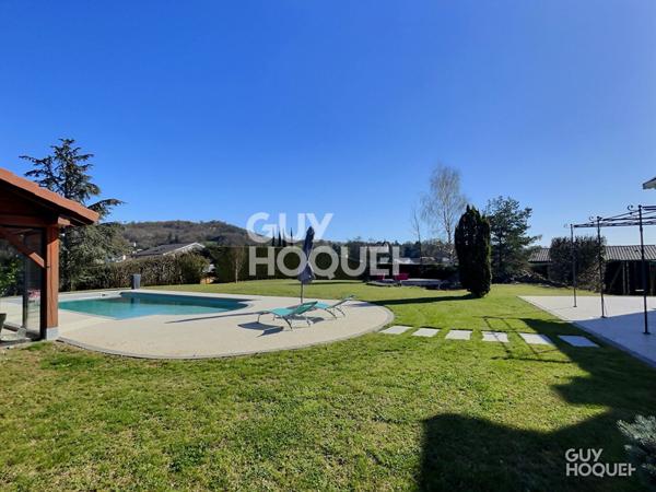 Maison d'exception à vendre à Chamagnieu - 8 pièces, piscine, grand terrain