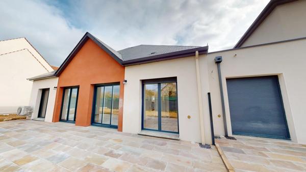 Location                                                      Maison
                        
                     5 pièces                      108 m2                     à Champhol