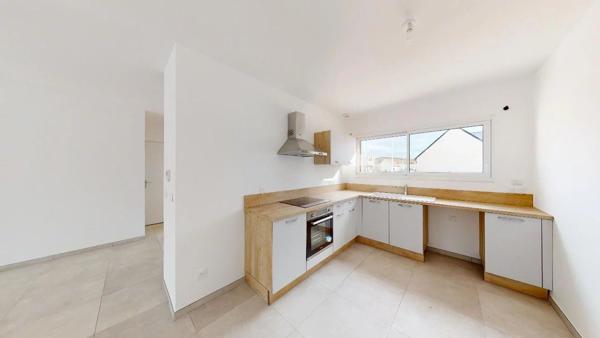 Location                                                      Maison
                        
                     5 pièces                      108 m2                     à Champhol