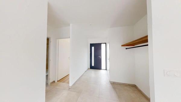 Location                                                      Maison
                        
                     5 pièces                      108 m2                     à Champhol